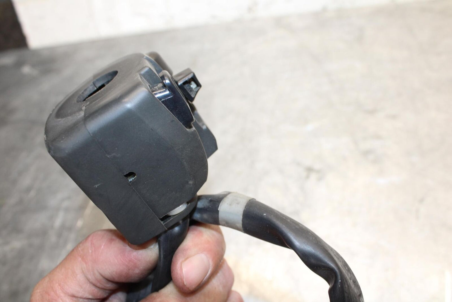 2008 Kawasaki Ninja ZX10R ZX1000E LEFT CLIP ON HANDLE HORN SIGNALS SWITCH BB524