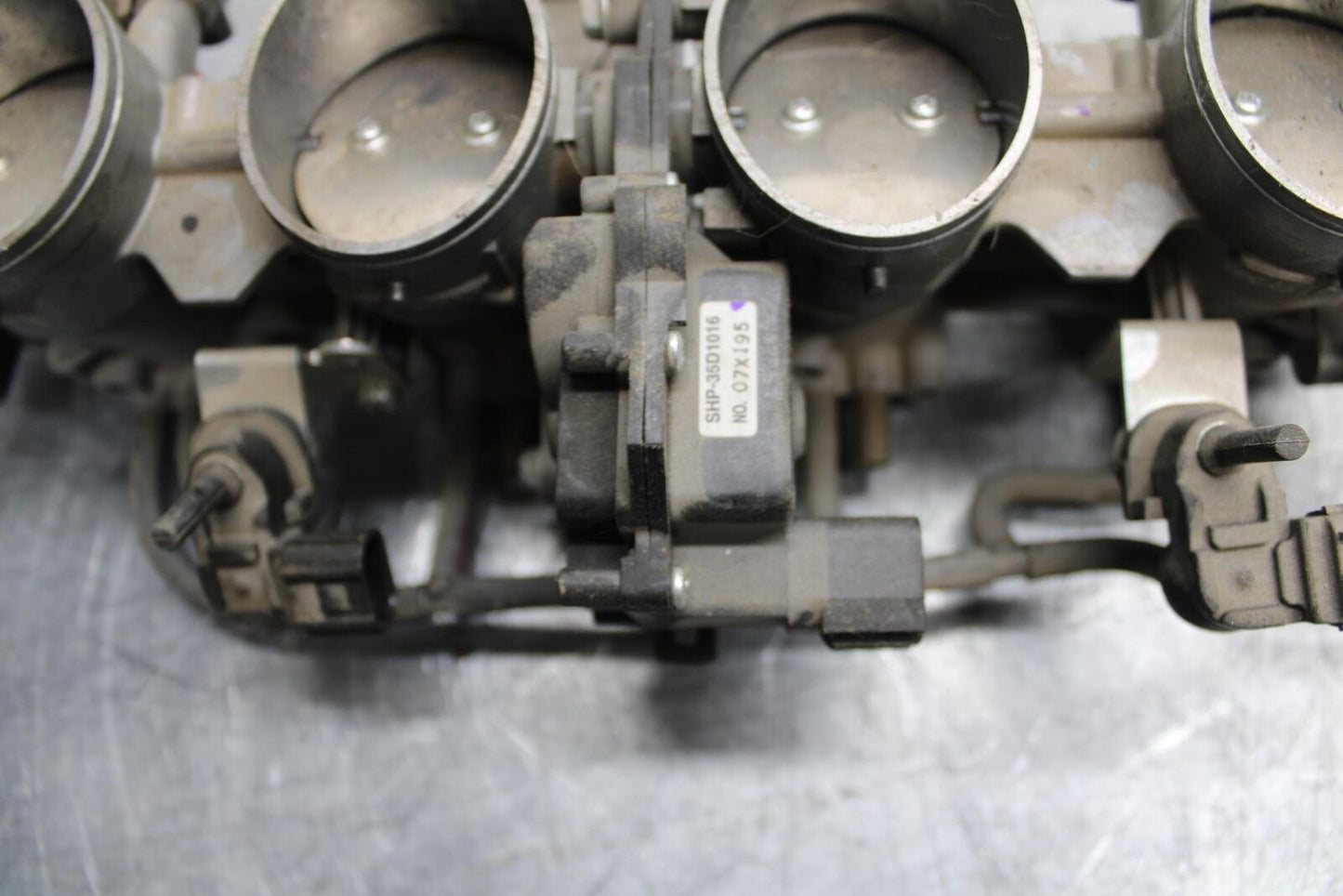 19-20 KAWASAKI NINJA ZX6R ZX636 MAIN FUEL INJECTORS / THROTTLE BODIES BB528