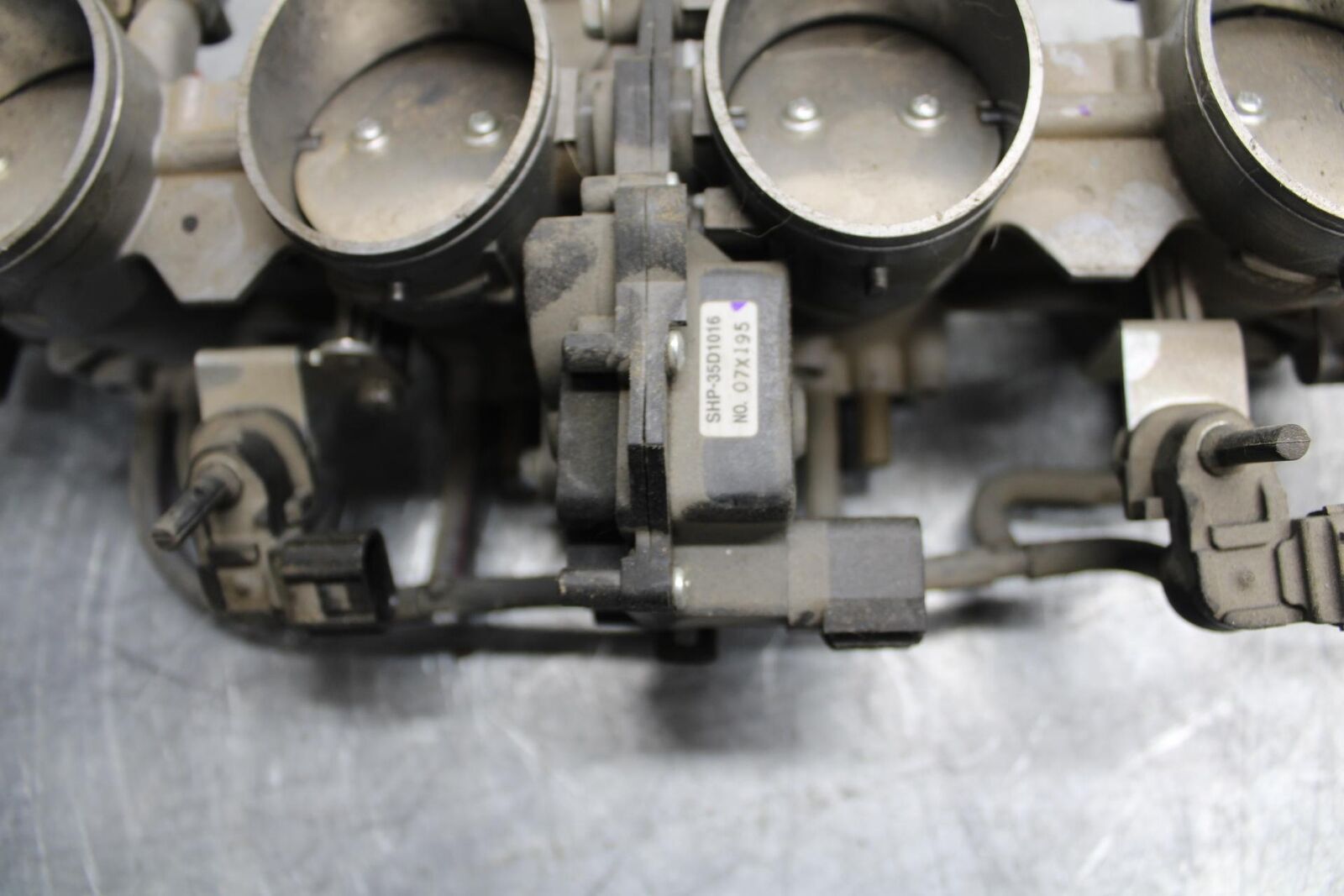 19-20 KAWASAKI NINJA ZX6R ZX636 MAIN FUEL INJECTORS / THROTTLE BODIES BB528