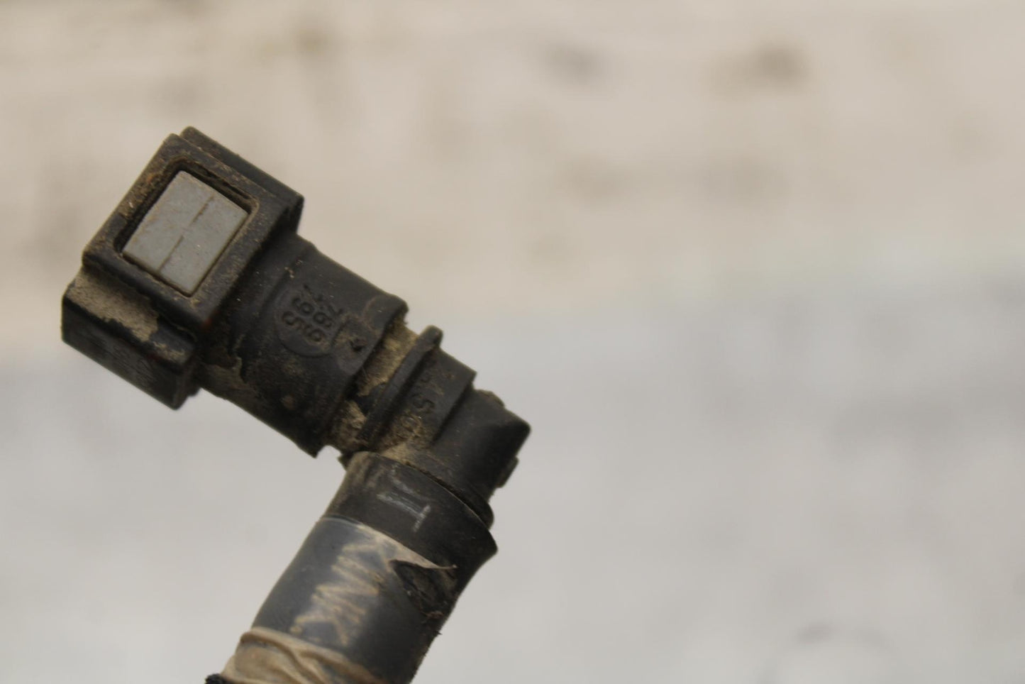 2005 Kawasaki Vulcan 1500 VN1500N Classic HOSE FUEL GAS BB576