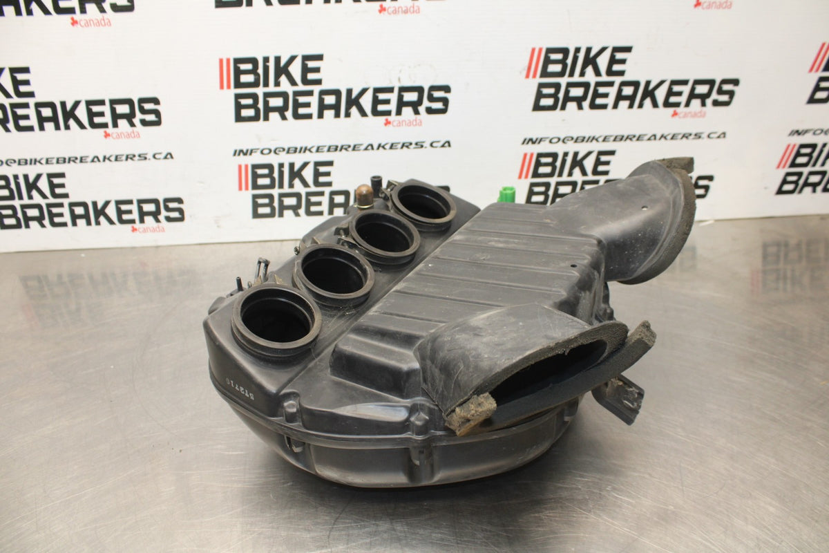 05-06 SUZUKI GSXR1000 AIRBOX AIR INTAKE FILTER BOX BB857