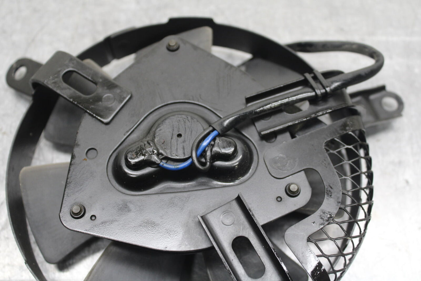 05-06 SUZUKI GSXR1000 ENGINE RADIATOR COOLING FAN BB113