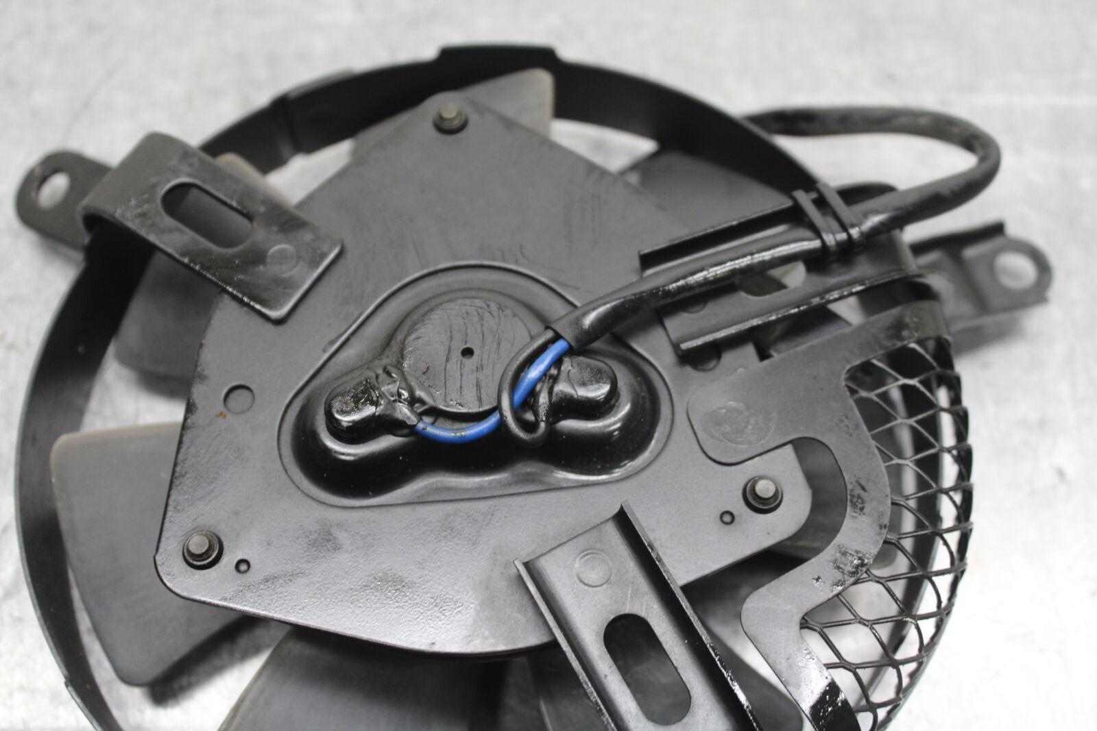 05-06 SUZUKI GSXR1000 ENGINE RADIATOR COOLING FAN BB113