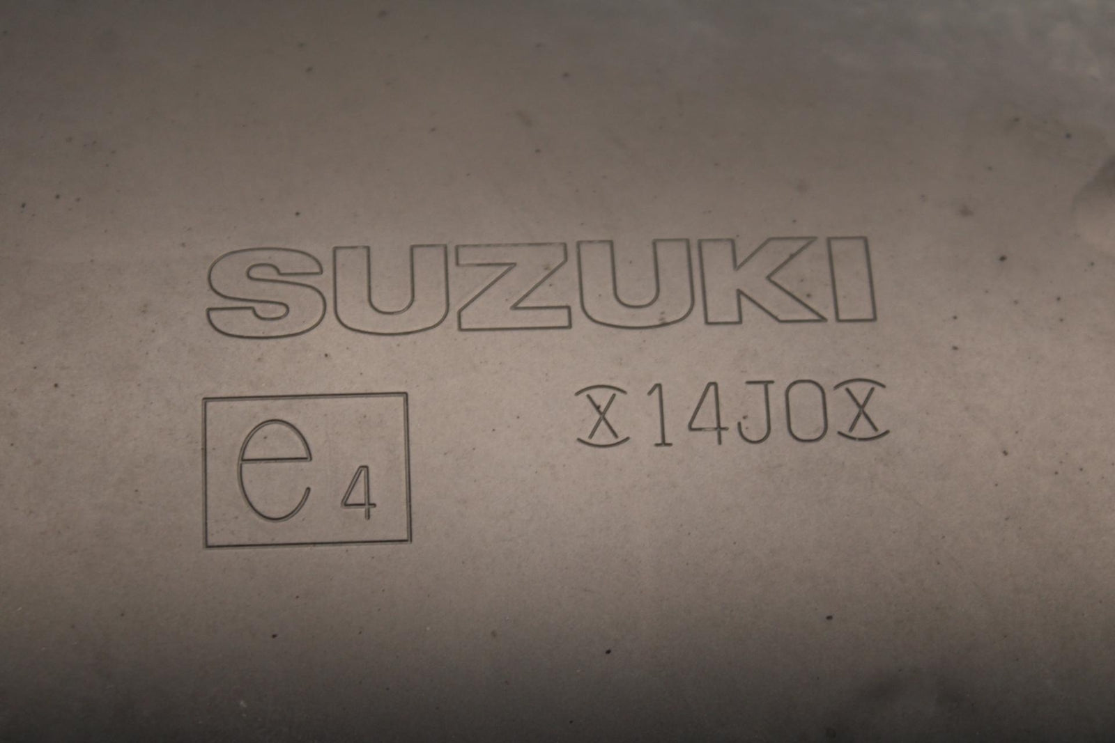 2011 Suzuki GSXR600 EXHAUST PIPE MUFFLER SLIP ON CAN SILENCER BB605