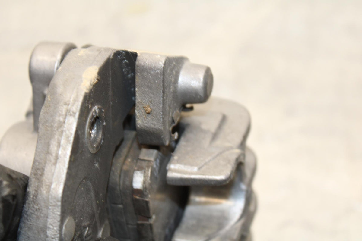 2007 Honda Shadow Spirit 1100 VT1100C REAR BRAKE CALIPER W MOUNT BRACKET BB561