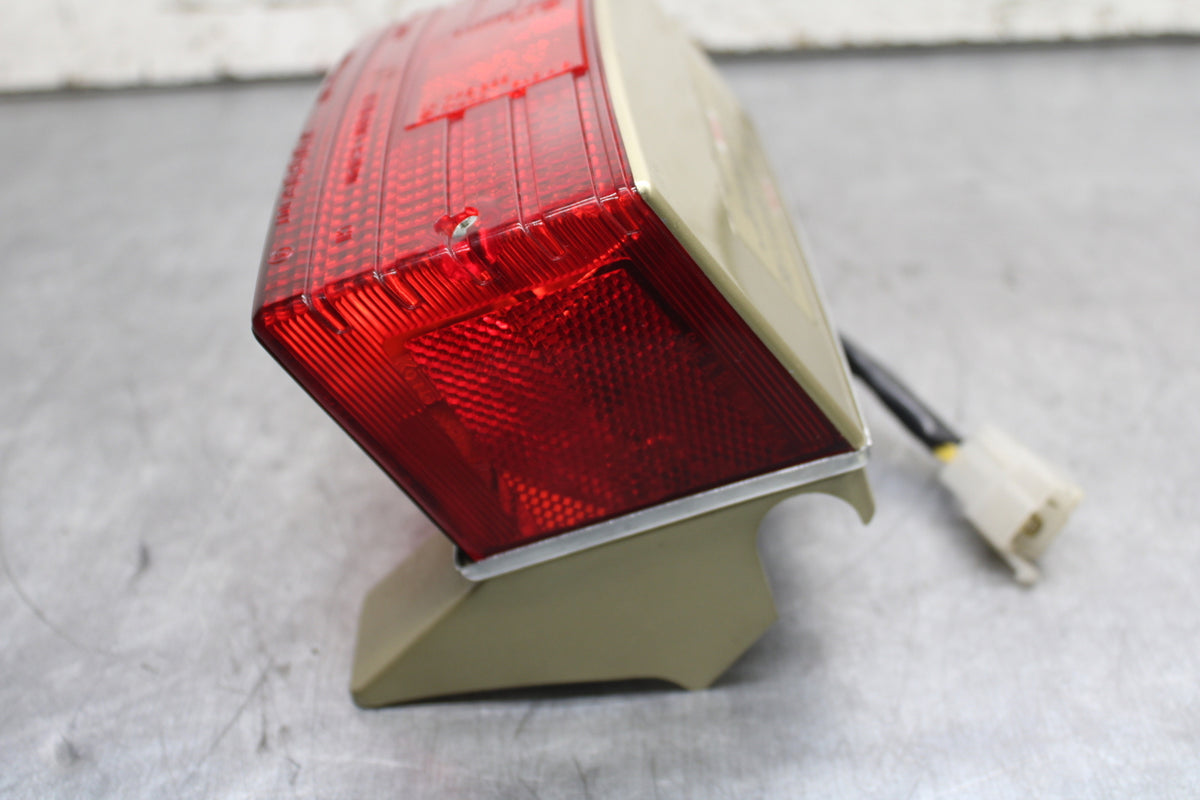 83-85 YAMAHA RIVA 180 XC180 REAR TAIL TAILLIGHT BACK BRAKE LIGHT BB109
