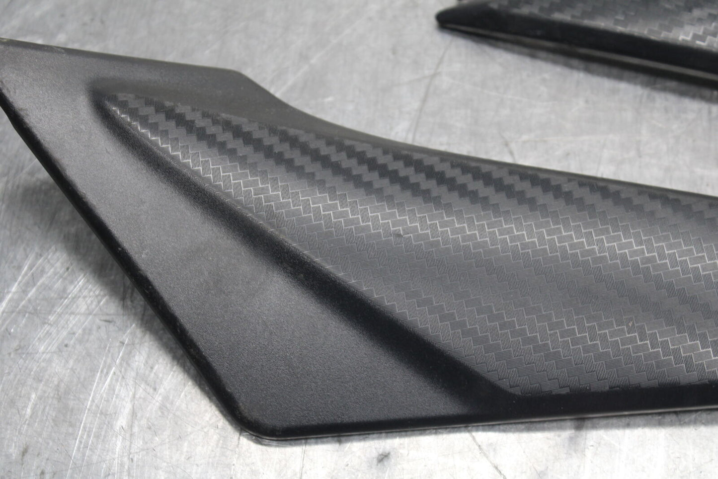 13 SUZUKI GSXR750 RIGHT LEFT GAS FUEL TANK PANELS COVERS TRIM SET COWLS BB110