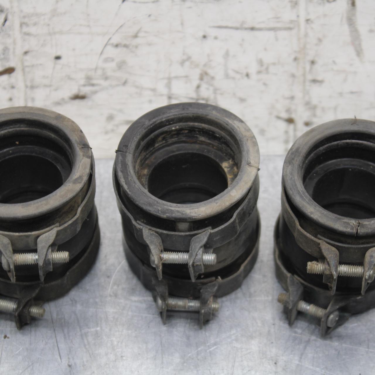 75 SUZUKI GT 550 CARBS CARBURETORS INTAKE BOOTS BB67