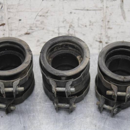 75 SUZUKI GT 550 CARBS CARBURETORS INTAKE BOOTS BB67