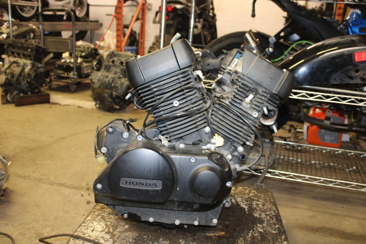 14 HONDA SHADOW 750 VT750C2B 10,619KM!! ENGINE MOTOR BB867