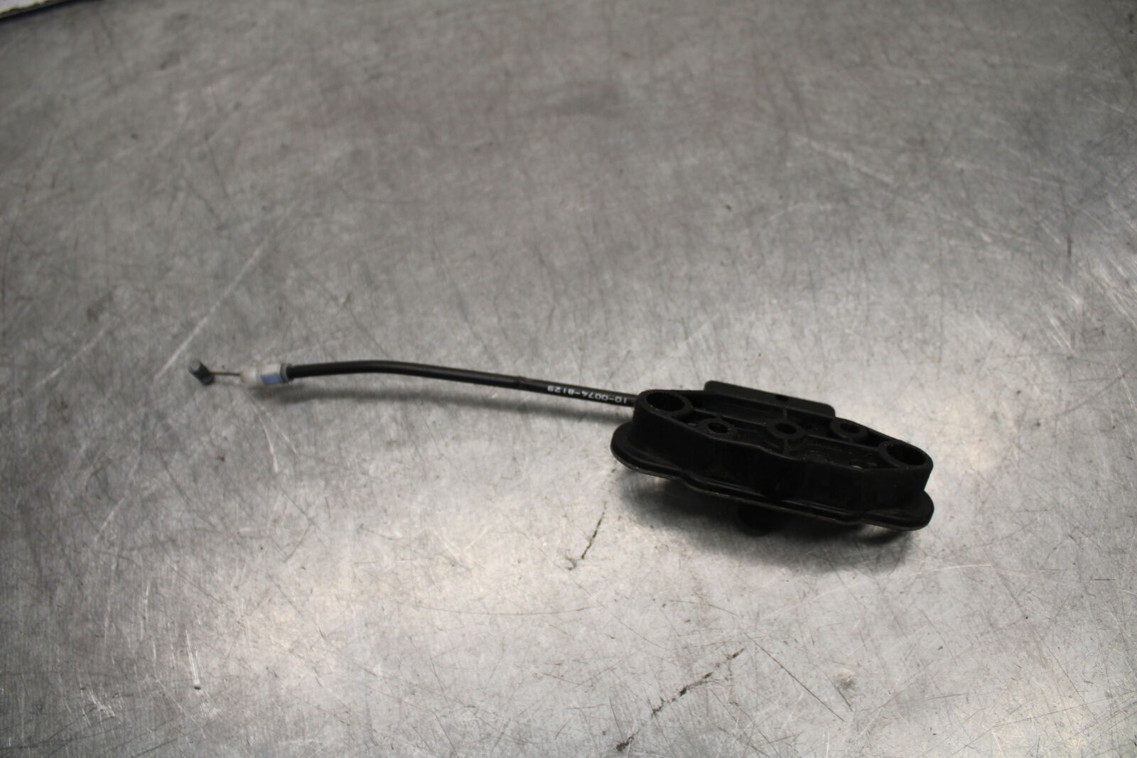 09-12 KAWASAKI NINJA ZX6R REAR PASSENGER SEAT LATCH LOCK ASSEMBLY BB698