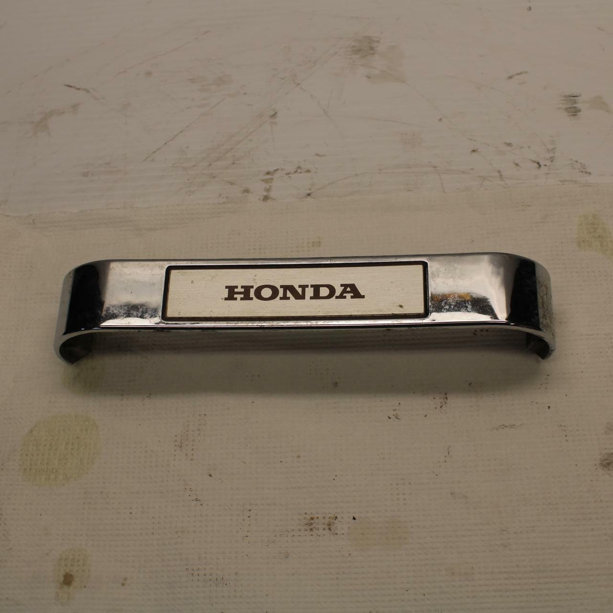 84-85 HONDA V30 MAGNA FRONT FORKS CLAMP LOWER TRIPLE TREE COVER BB251
