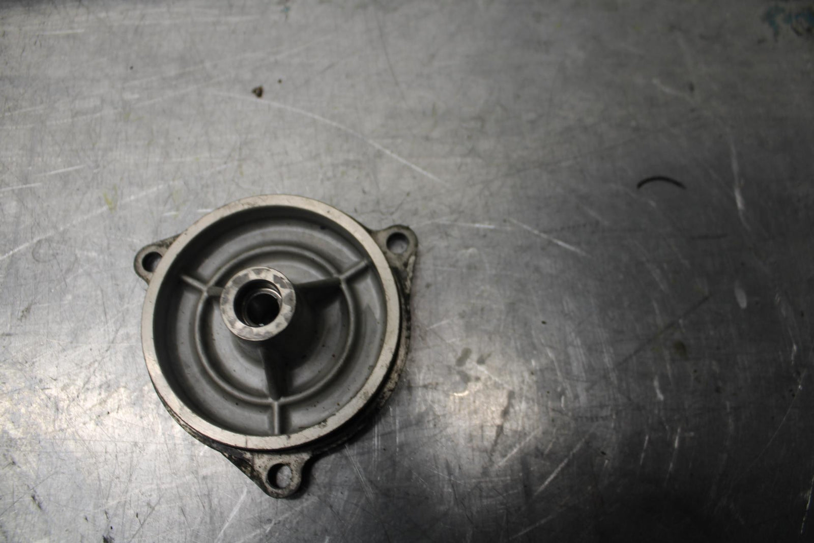 08-10 SUZUKI GSXR 600  ENGINE MOTOR IDLER IDLING GEAR COVER CAP BB92