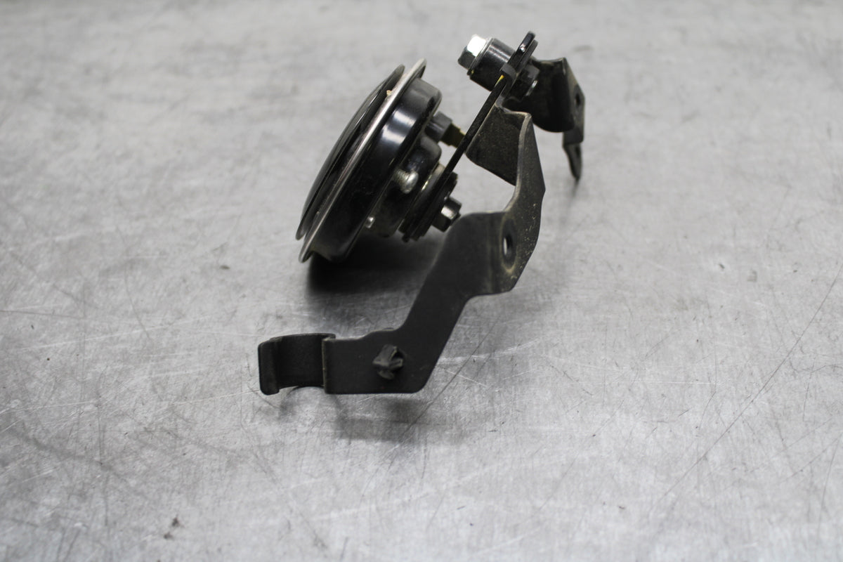 24 KAWASAKI NINJA 500 ABS HORN SIGNAL BB730