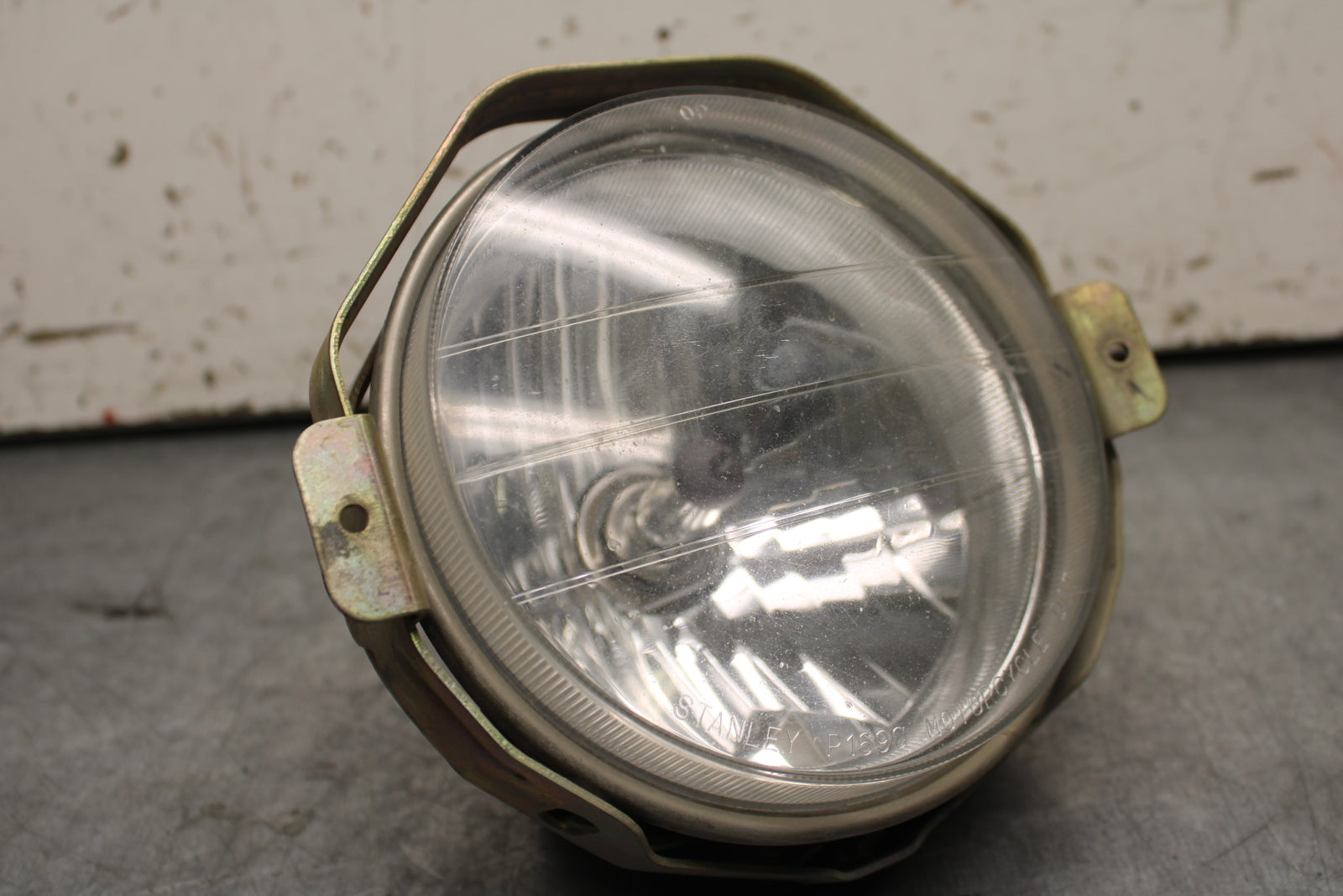 02-04 HONDA VTX1800S SINGLE HEADLIGHT HEAD LAMP LIGHT BB712