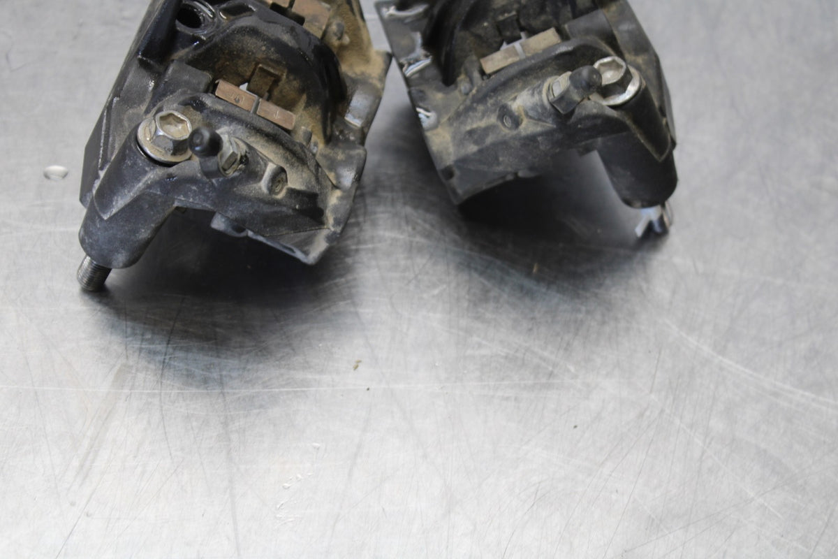 24-25 KAWASAKI NINJA ZX4R RIGHT LEFT FRONT BRAKE CALIPER SET PAIR CALIPERS BB174
