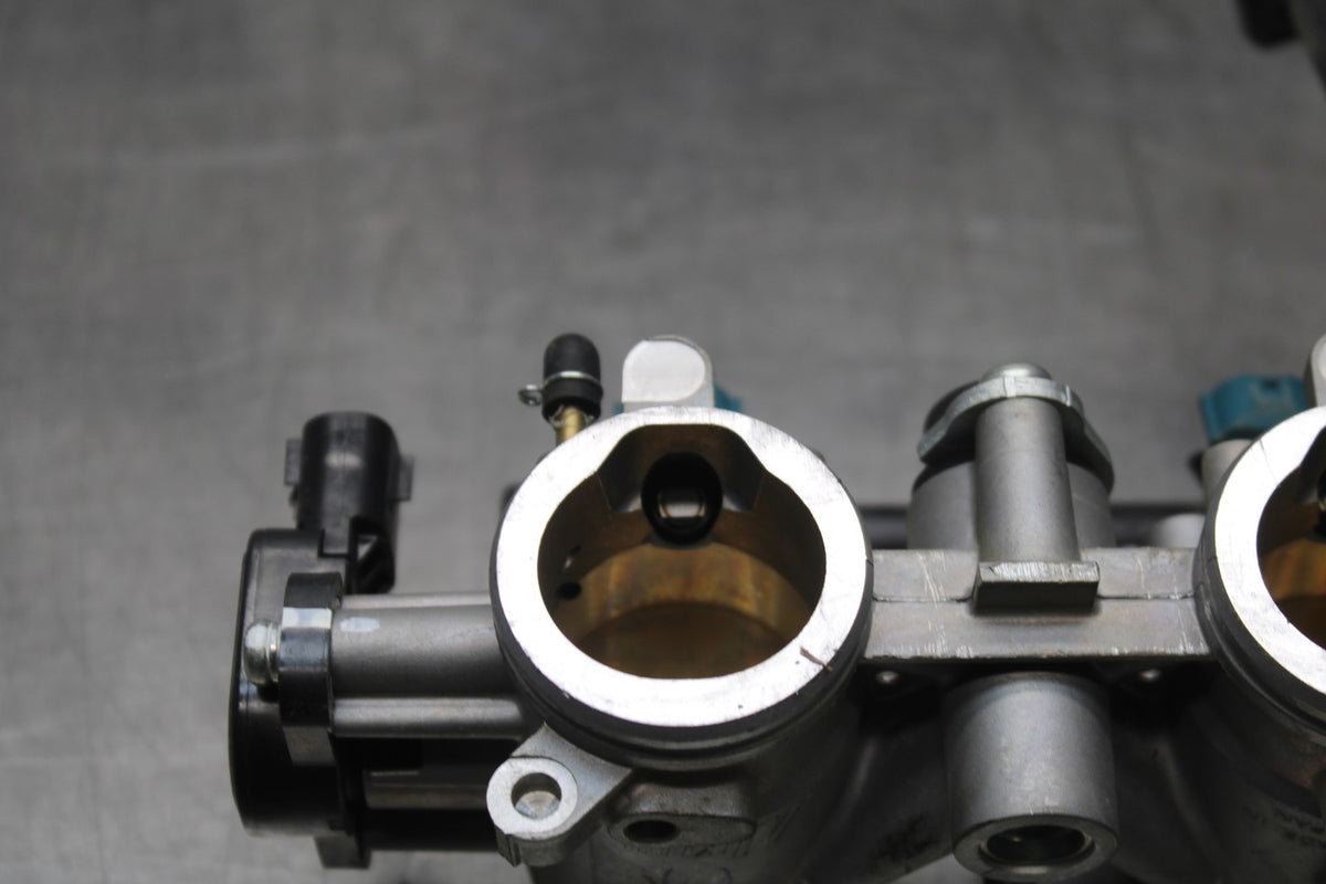 14-17 YAMAHA FZ07 MAIN FUEL INJECTORS / THROTTLE BODIES BB766