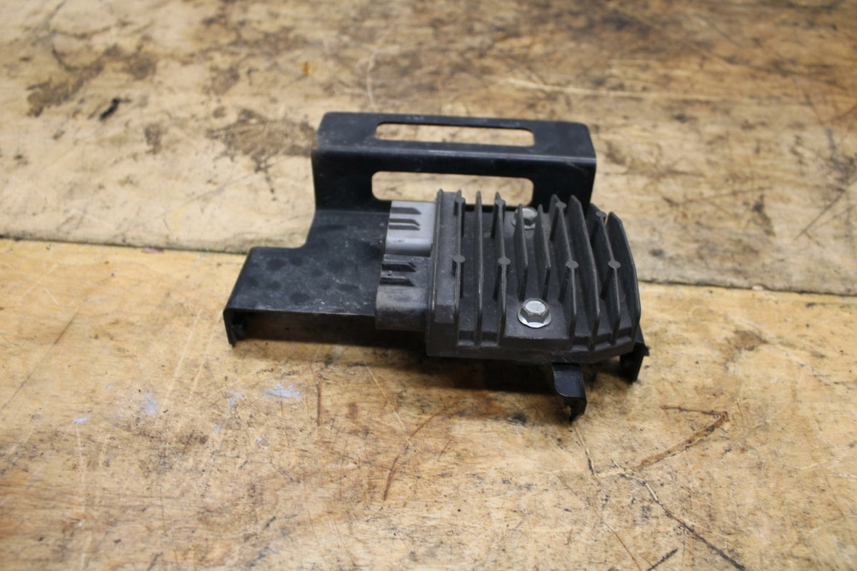 06-15 YAMAHA FZ1 RECTIFIER VOLTAGE REGULATOR BB326
