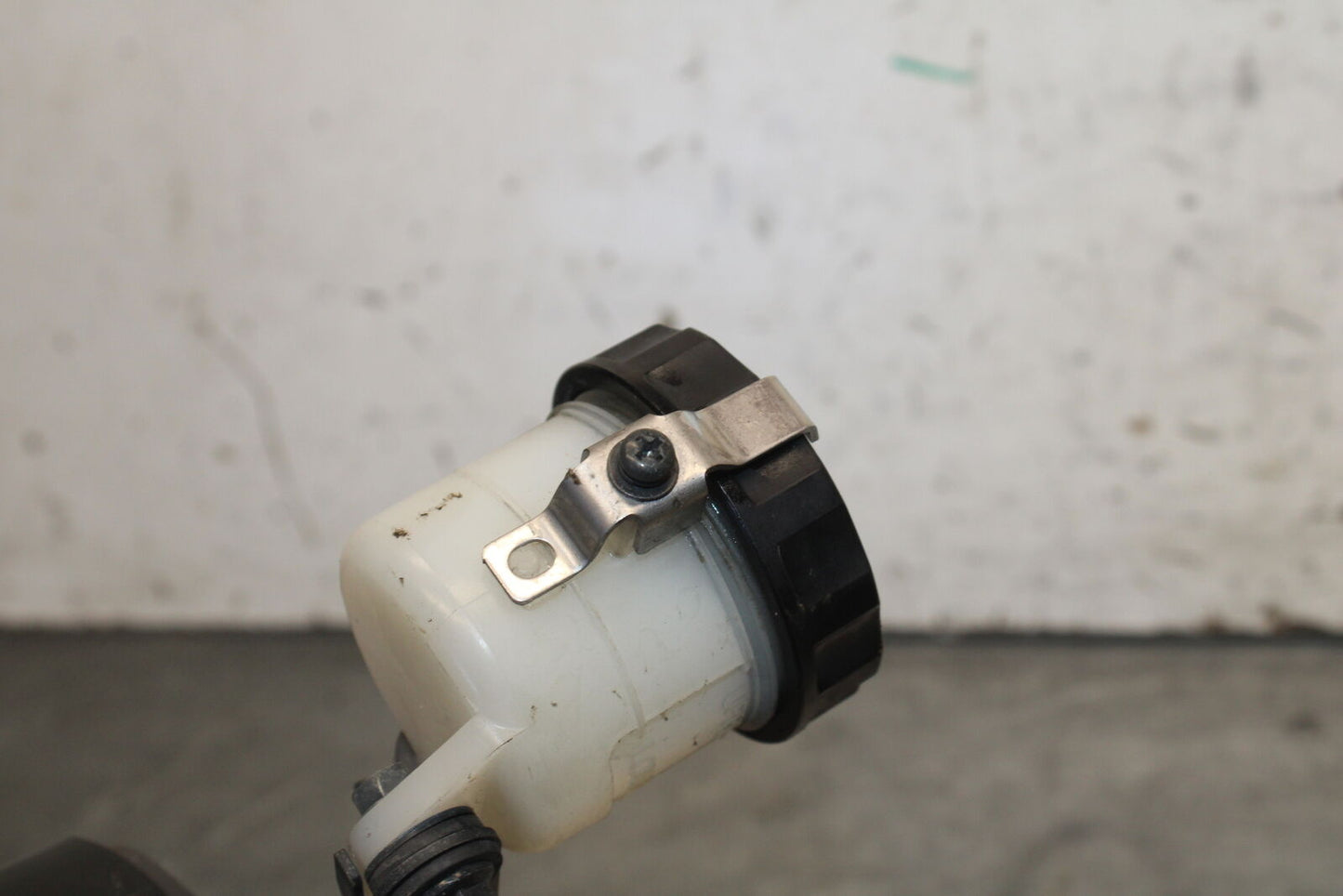 09-12 KAWASAKI NINJA ZX6R FRONT BRAKE MASTER CYLINDER w/ LEVER 43015-0141 BB698