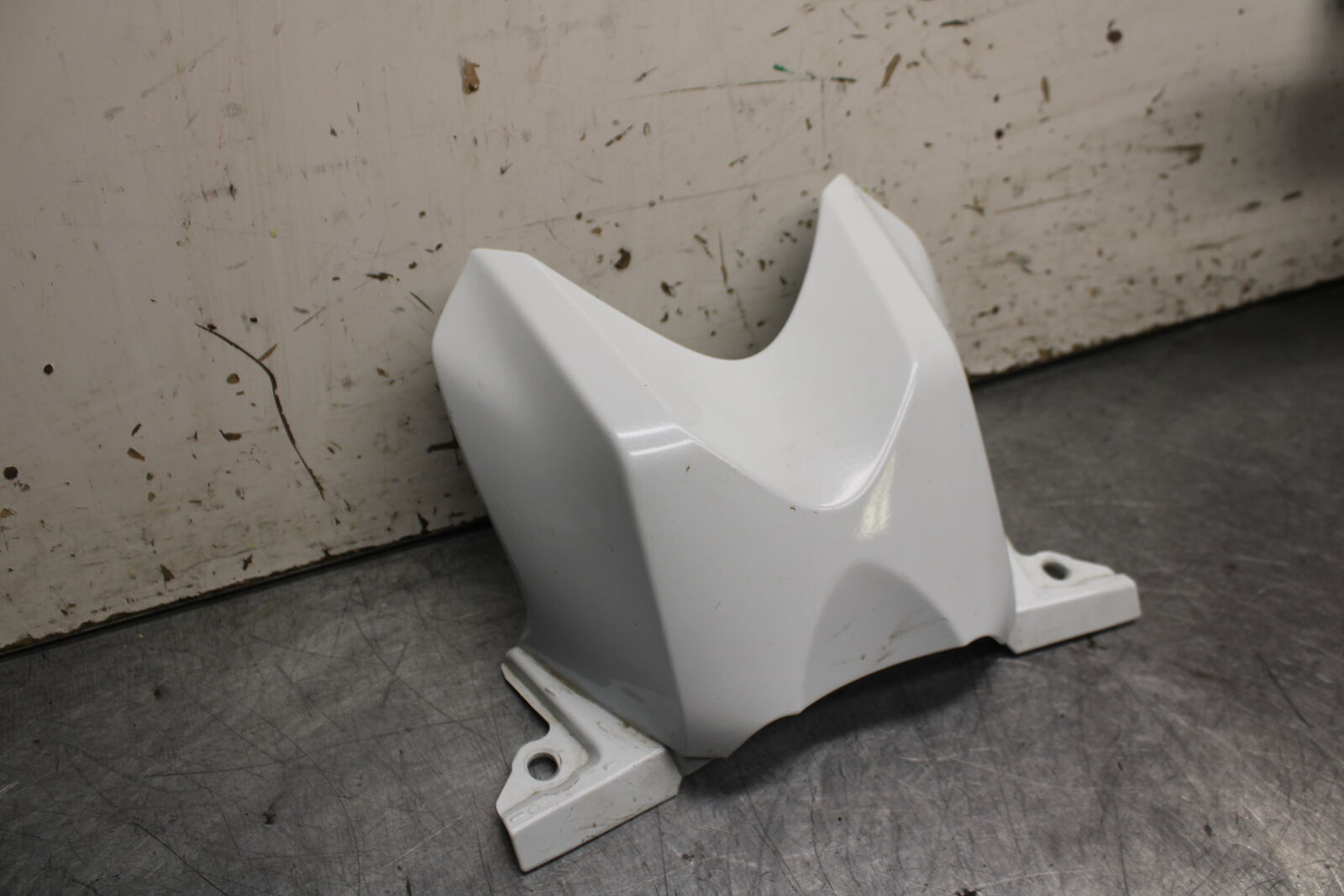 15-16 HONDA CB300F FRONT GAS TANK FUEL CELL FAIRING COWL COVER TRIM BB740