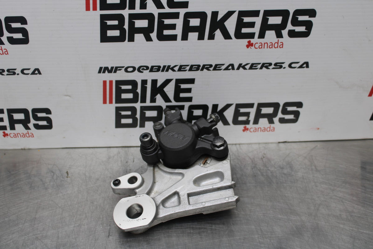 22-25 YAMAHA YZF R7 REAR BACK BRAKE CALIPER W MOUNT BRACKET BB769