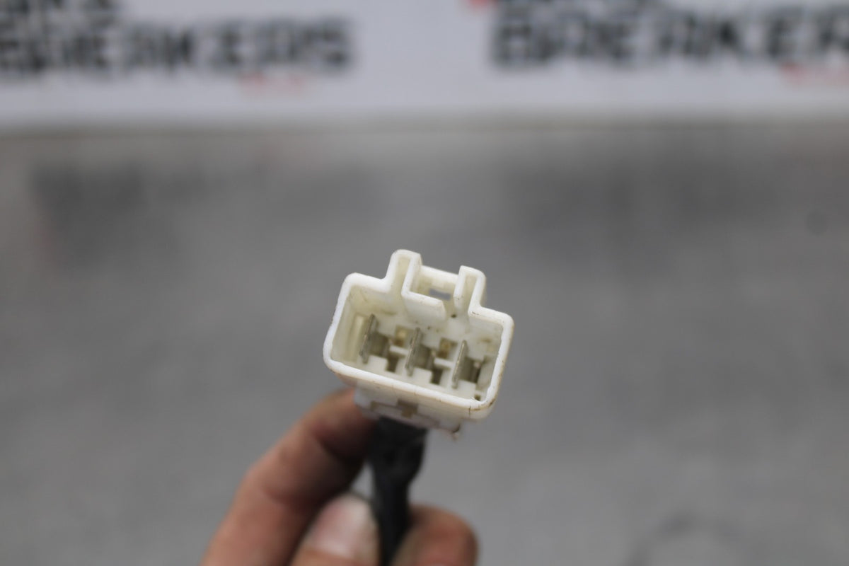 16 APRILIA TUONO V4 1100 RECTIFIER VOLTAGE REGULATOR BB905