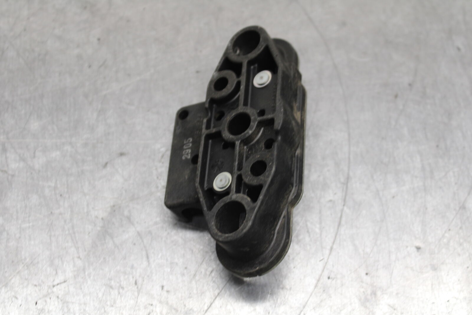 12-13 KAWASAKI Z1000 REAR PASSENGER SEAT LATCH LOCK ASSEMBLY BB743