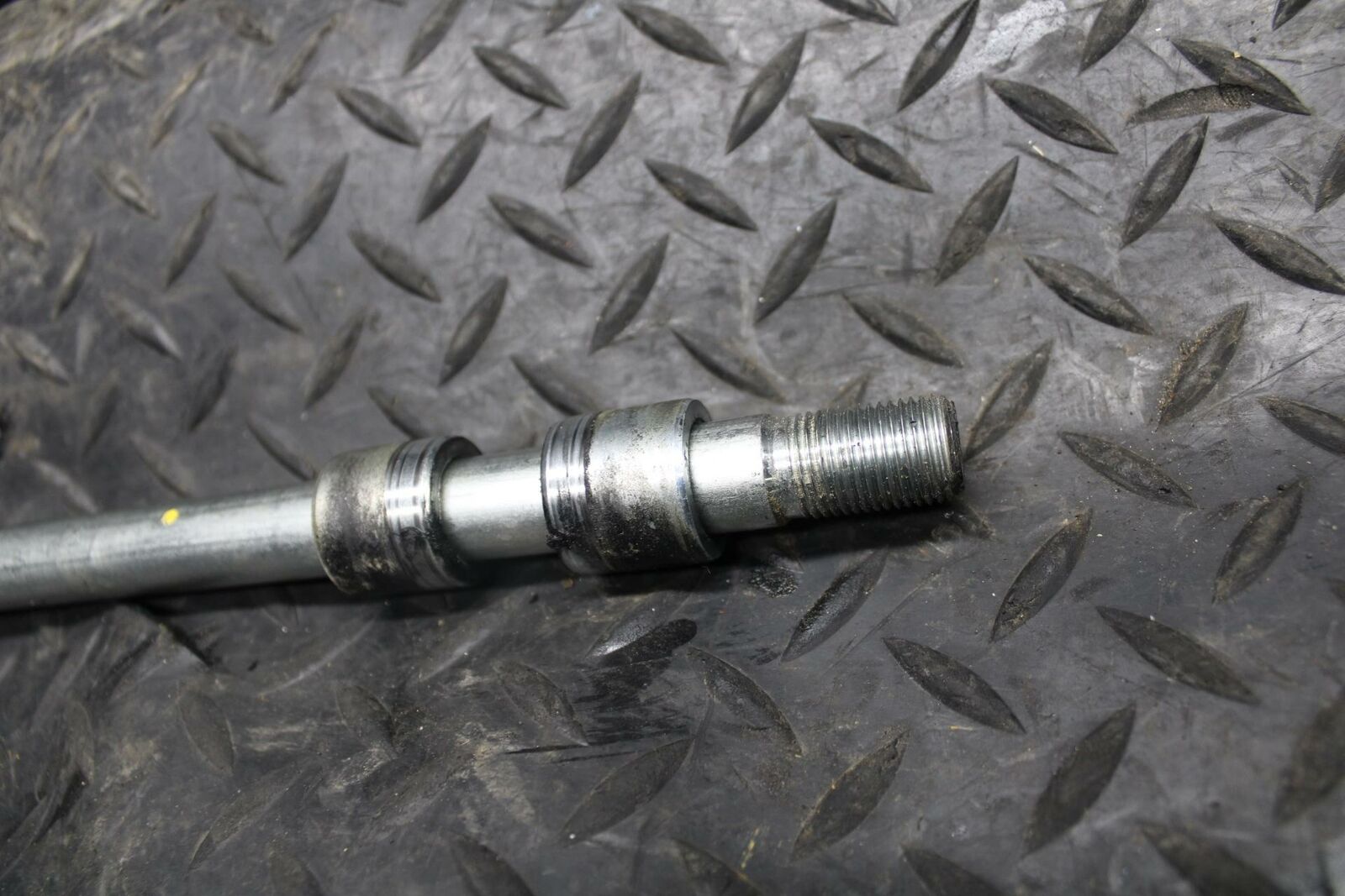16-18 HONDA CBR500R FRONT WHEEL RIM AXLE PIVOT BOLT BB231