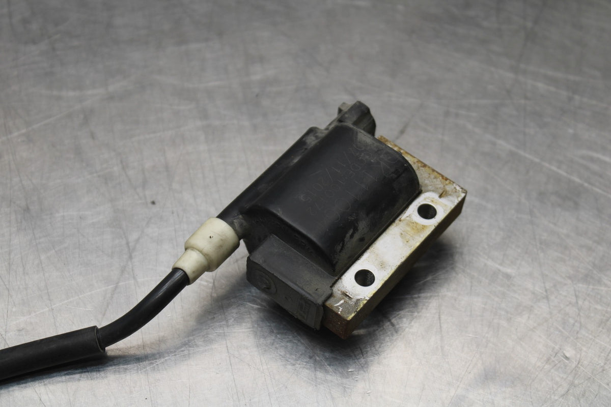 13-16 KTM 390 DUKE IGNITION COIL SPARK PLUG CAP  BB815