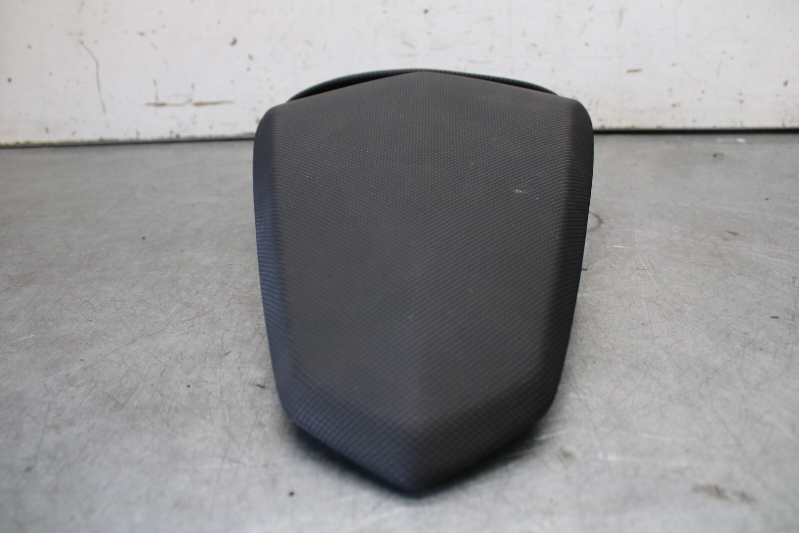 18-23 KAWASAKI NINJA 400 REAR BACK PASSENGER TANDEM SEAT PAD  BB679