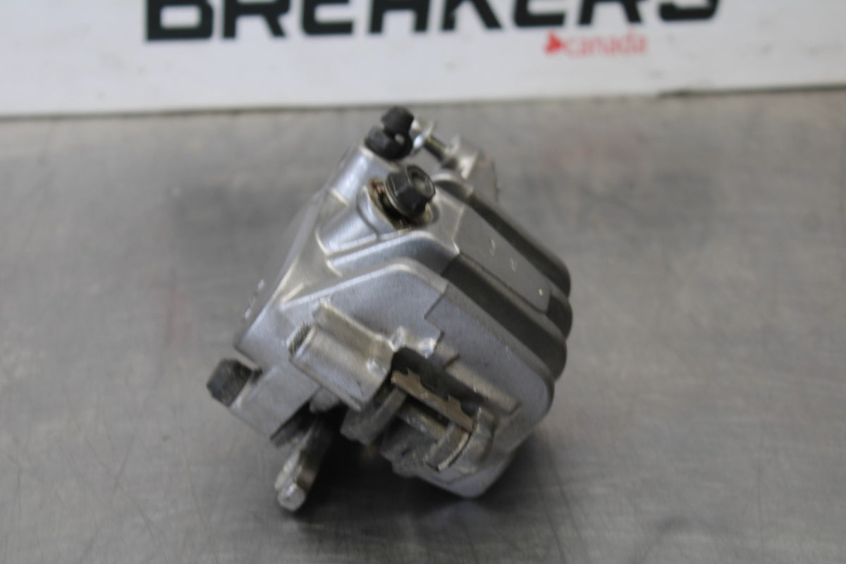 03 HONDA SHADOW SPIRIT 750 VT750DC LEFT FRONT BRAKE CALIPER BB907