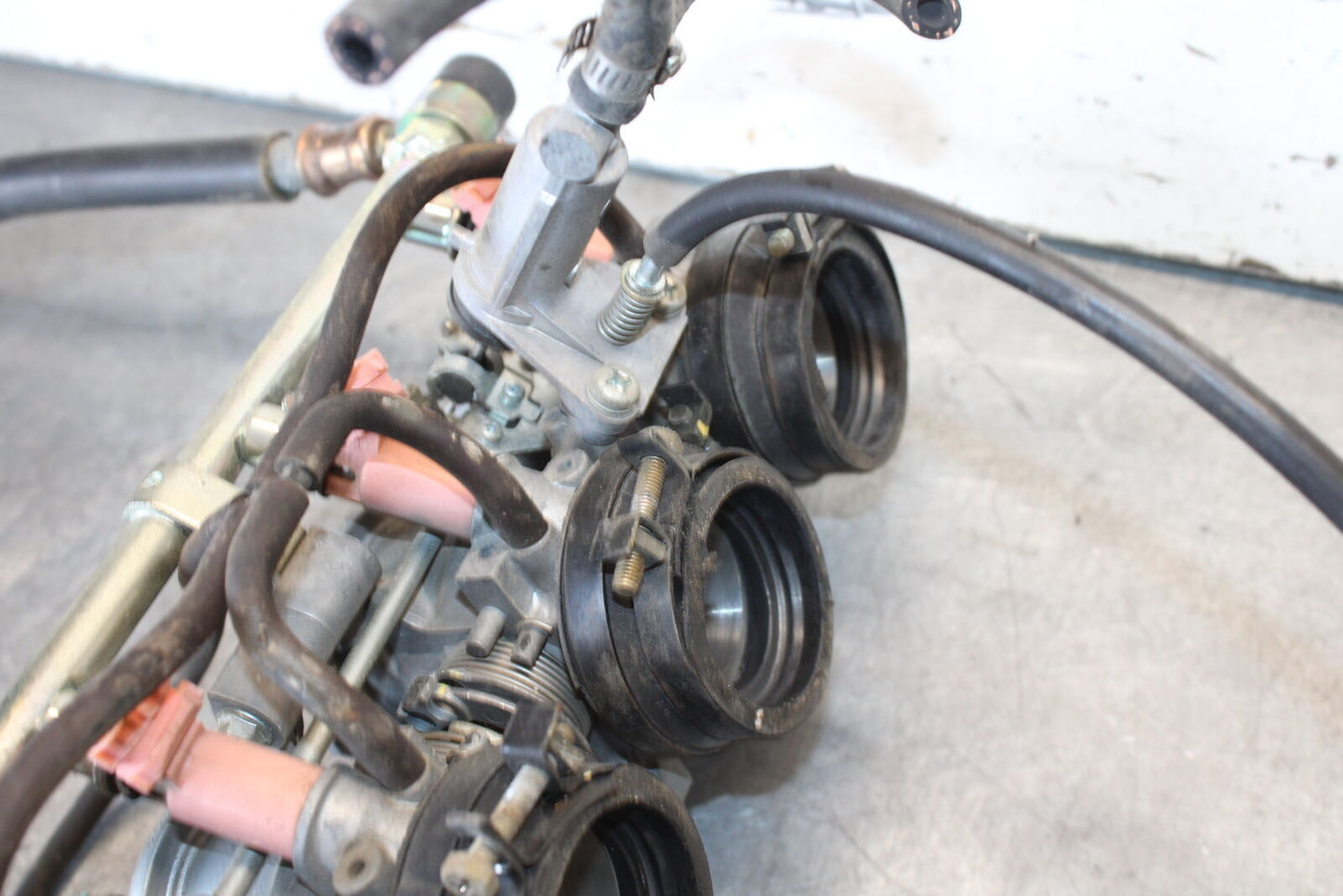 03-04 HONDA CBR600RR MAIN FUEL INJECTORS / THROTTLE BODIES 16400-MEE-672 BB661