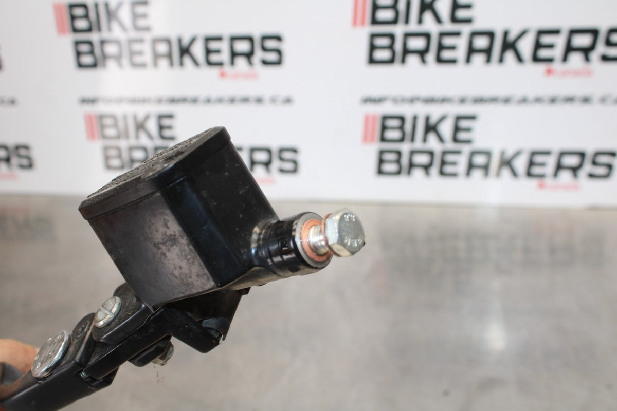 17-22 KTM 390 DUKE FRONT BRAKE MASTER CYLINDER w/ LEVER BB180