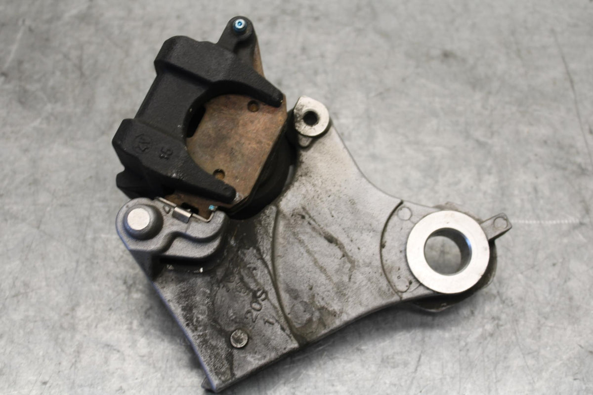 2015 Yamaha FZ09 REAR BACK BRAKE CALIPER W MOUNT BRACKET BB54