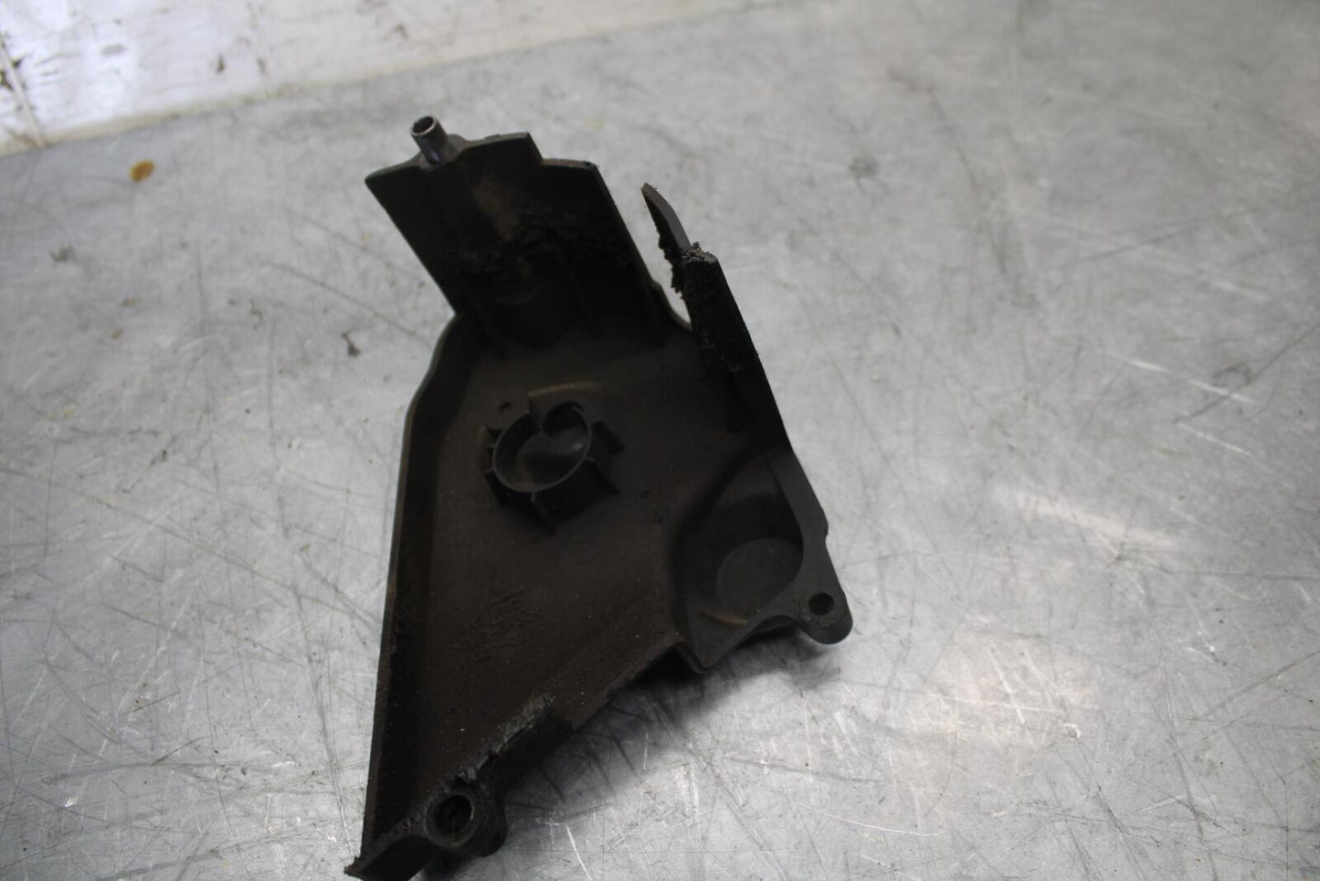 1998 Suzuki TL1000S ENGINE SPROCKET COVER BB508
