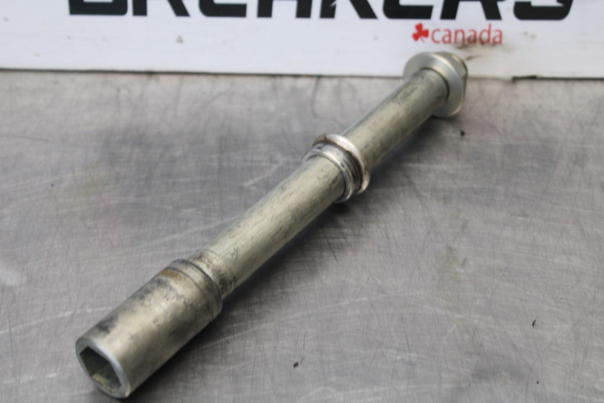15-26 SUZUKI GSXR600 FRONT WHEEL RIM AXLE PIVOT BOLT BB888