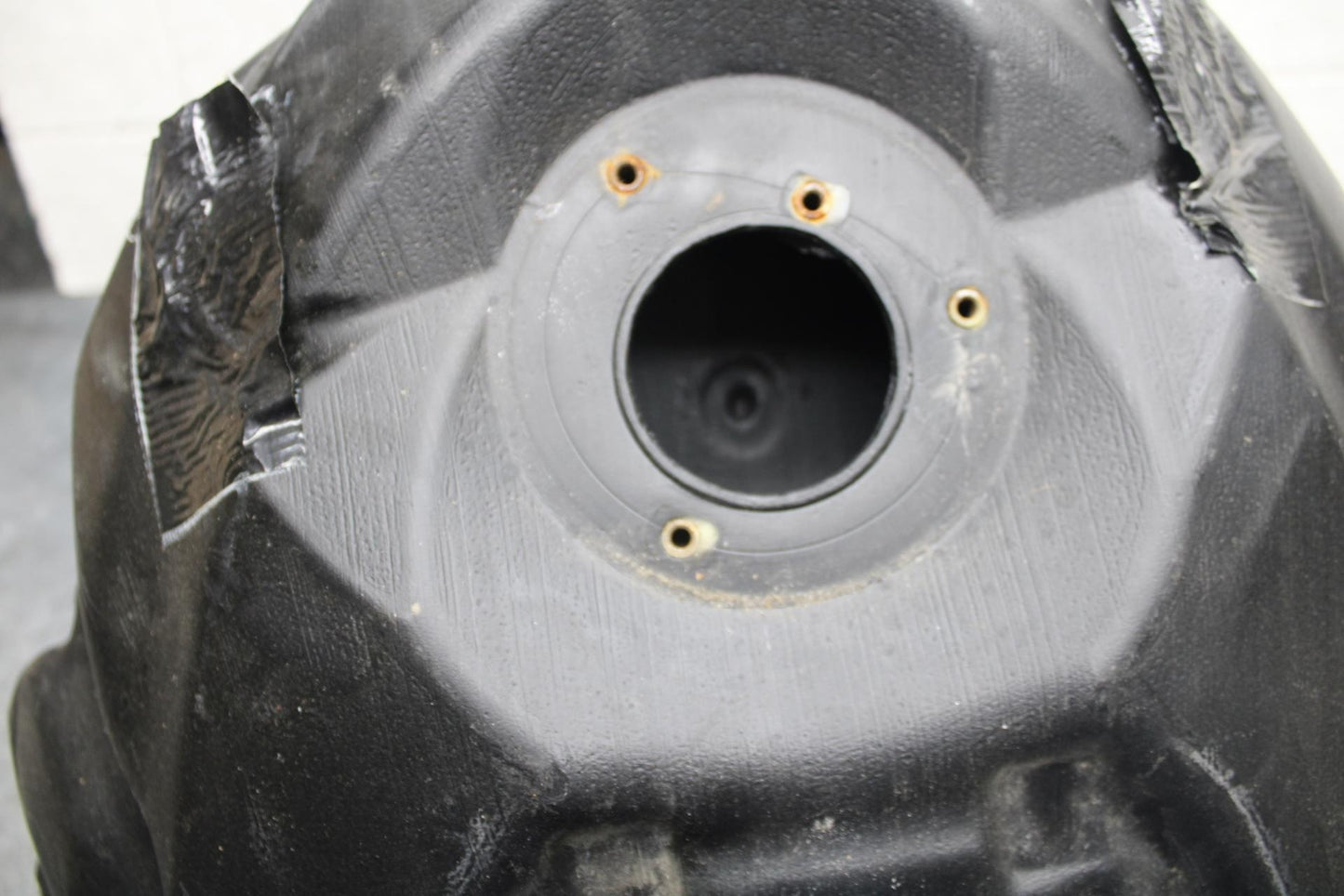 2009 Aprilia Shiver 750 SL750 GAS TANK FUEL CELL PETROL RESERVOIR BB506