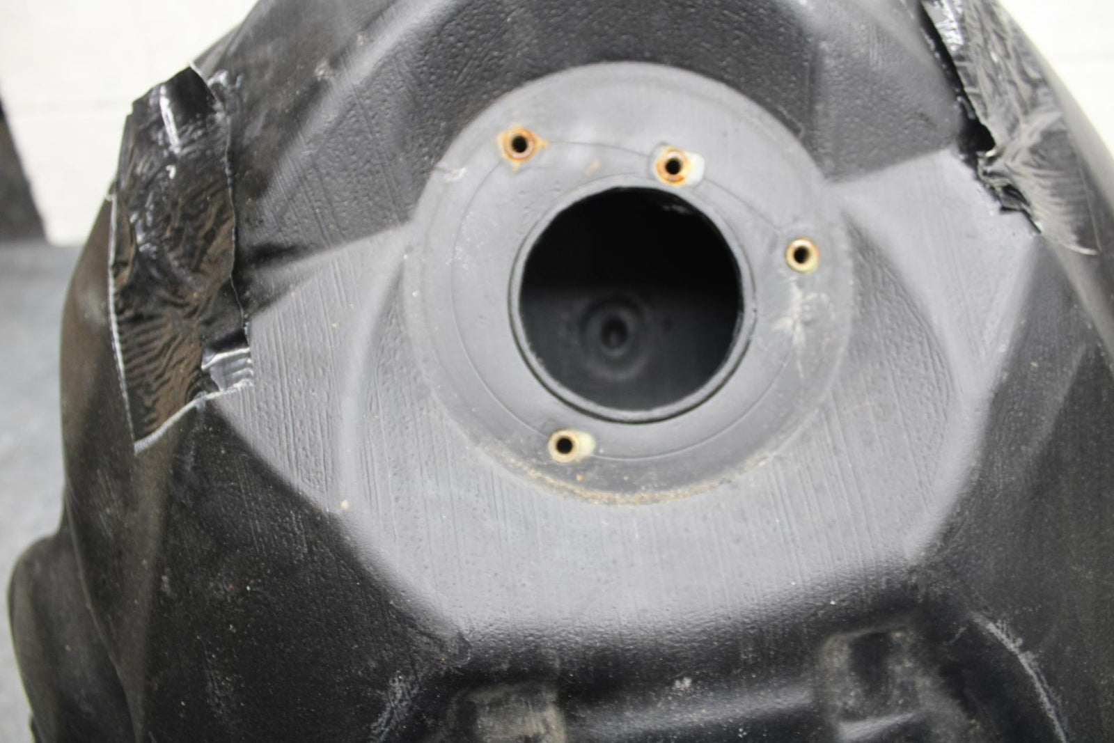 2009 Aprilia Shiver 750 SL750 GAS TANK FUEL CELL PETROL RESERVOIR BB506