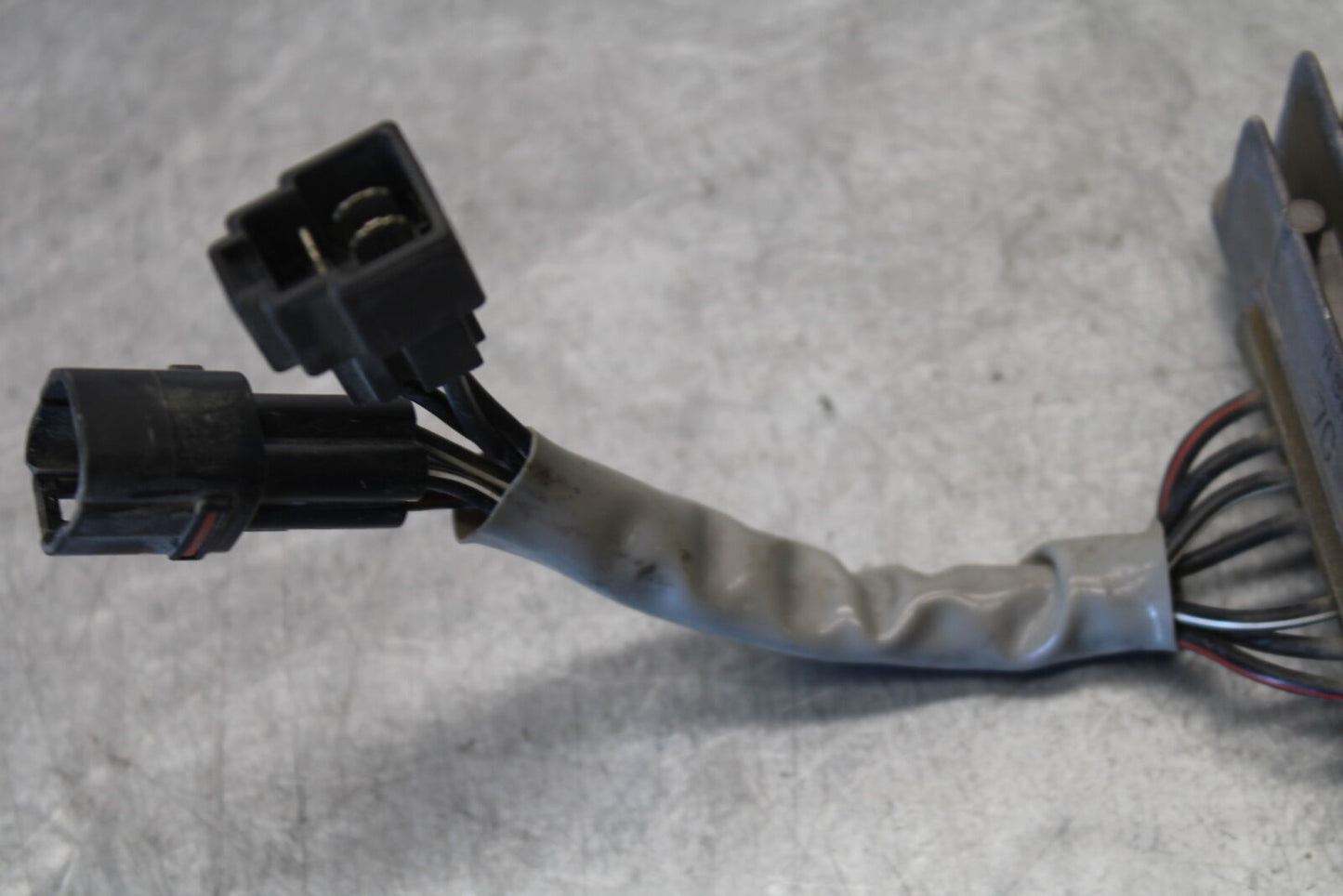 05-06 SUZUKI GSXR1000 RECTIFIER VOLTAGE REGULATOR 32800-41F11 BB663