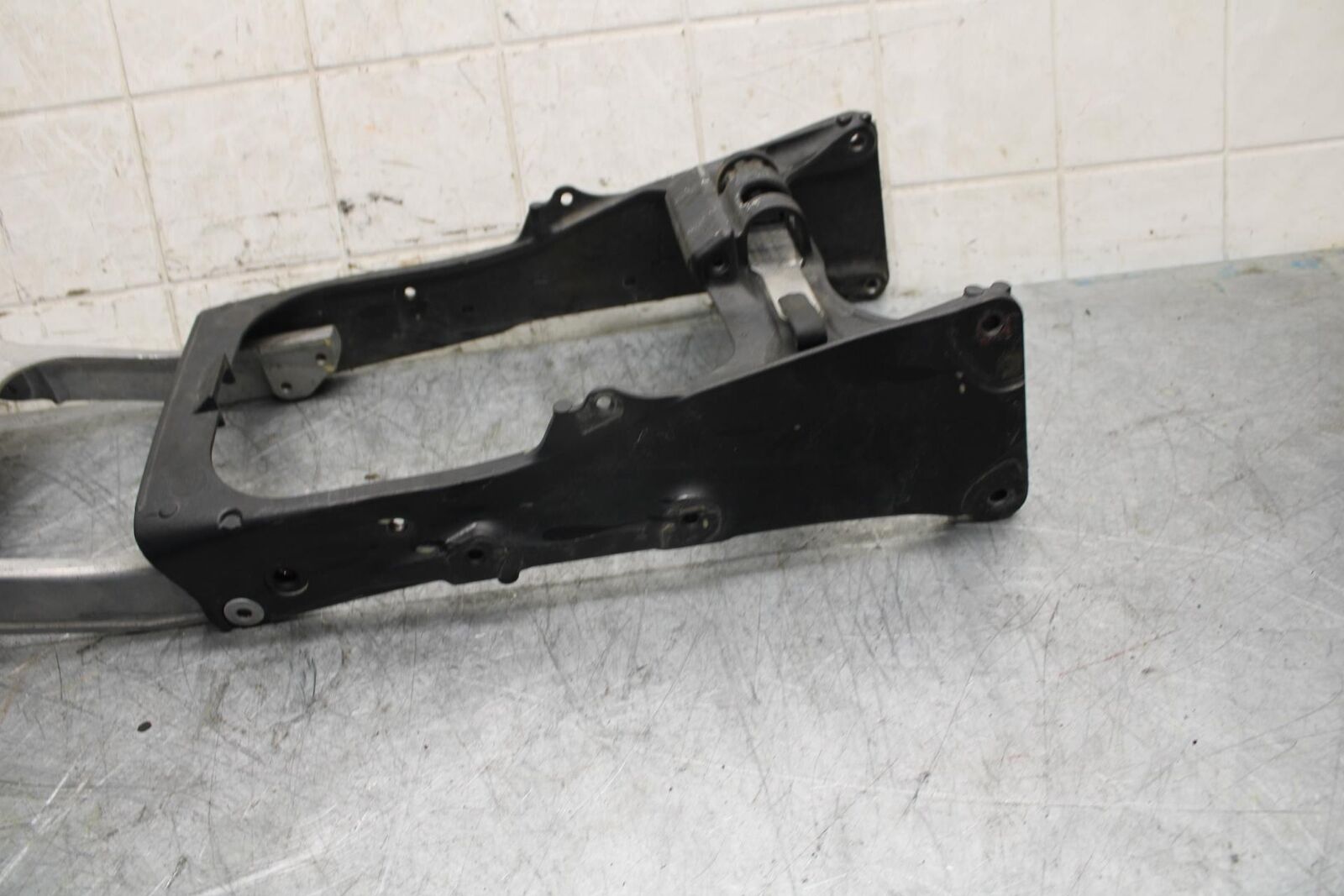 2009 Kawasaki Ninja ZX6R ZX600R REAR SUBFRAME BACK SUB FRAME 32160-0399 BB538