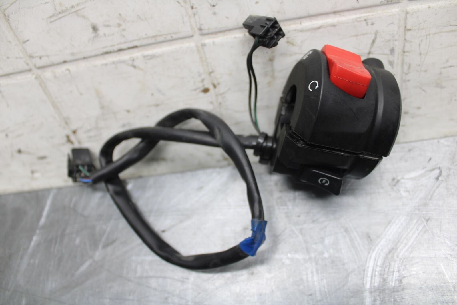 2016 Suzuki Bandit 1250S GSF1250SA ABS RIGHT CLIP ON HANDLE KILL OFF START BB509