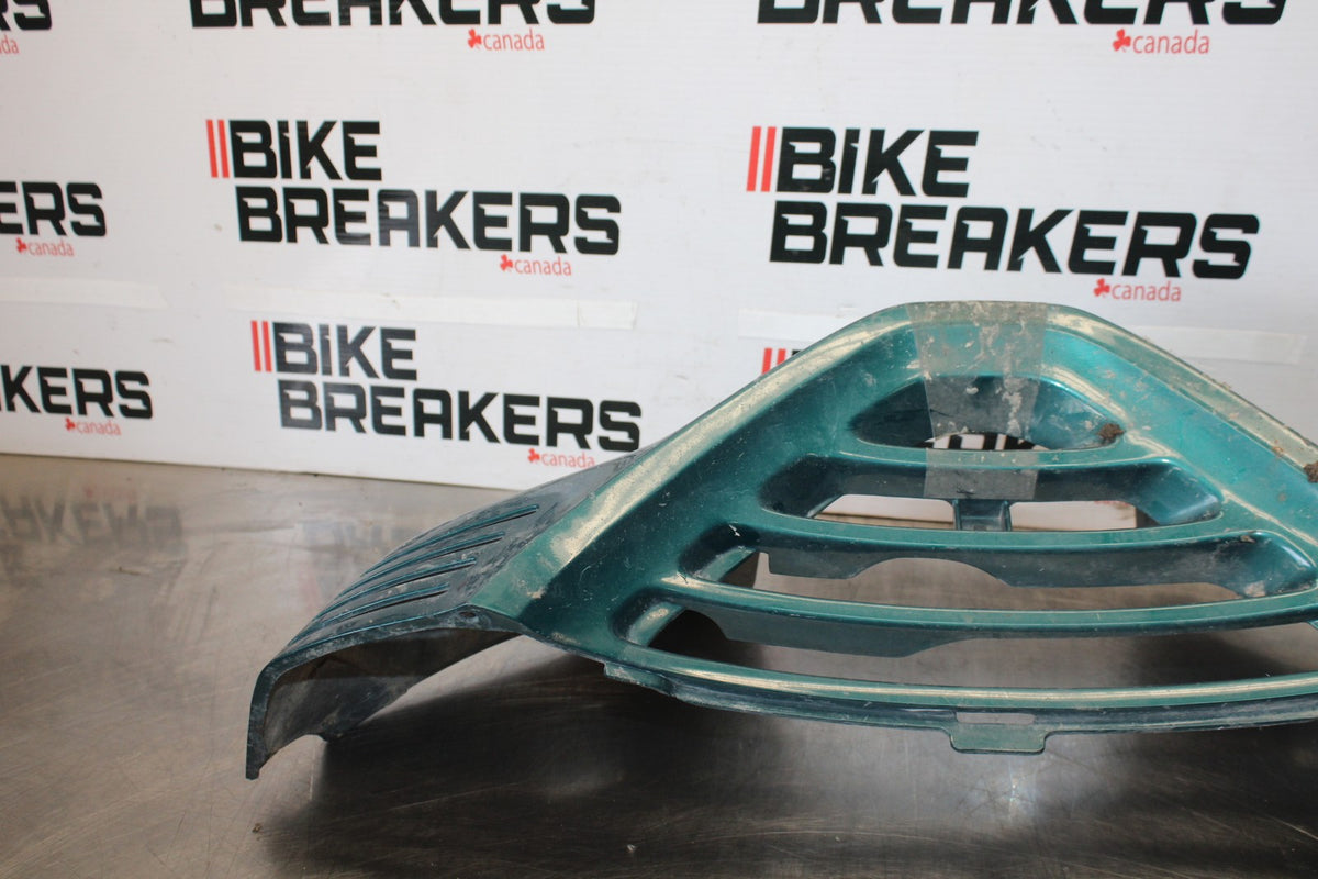 88-00 HONDA GOLDWING 1500 FRONT LOWER CENTER V FAIRING COWL GUARD BB883