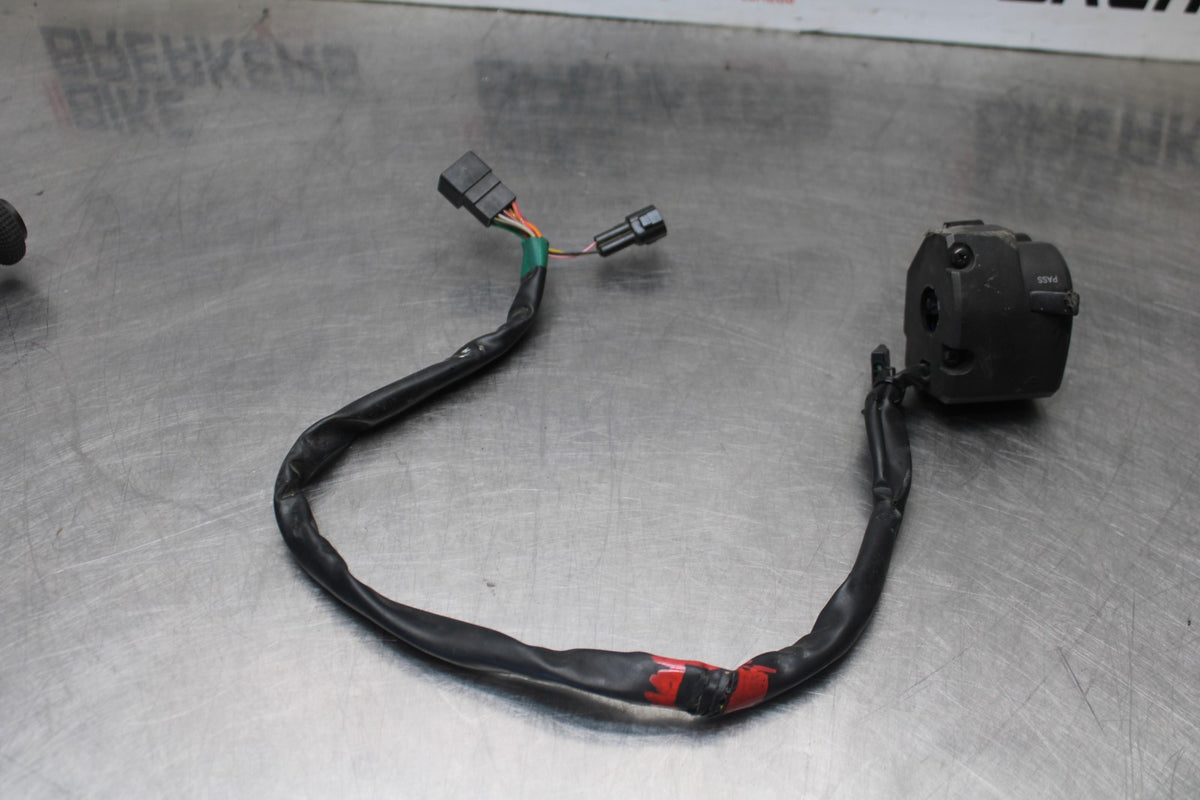 13-18 KAWASAKI NINJA ZX6R LEFT CLIP ON HANDLE HORN SIGNALS SWITCHES BB915