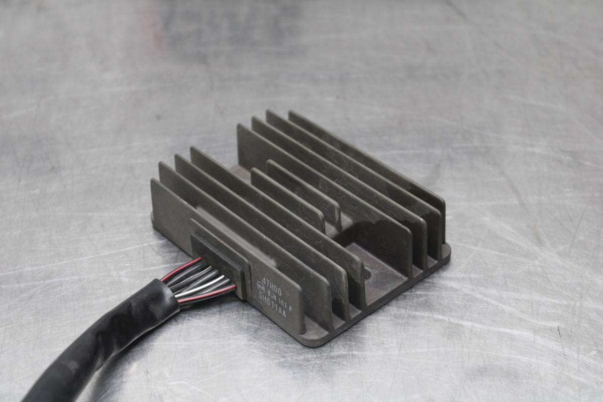 17-24 SUZUKI SV650 RECTIFIER VOLTAGE REGULATOR BB829