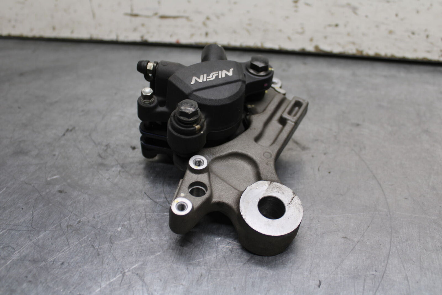 15-16 HONDA CB300F REAR BACK BRAKE CALIPER W MOUNT BRACKET BB740
