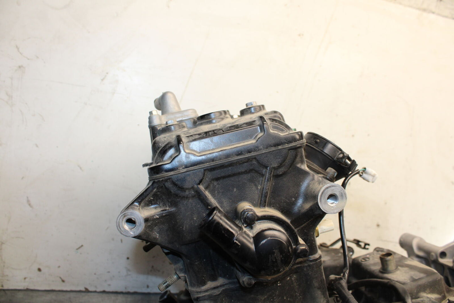 19-22 KAWASAKI Z400 ENGINE MOTOR BB708