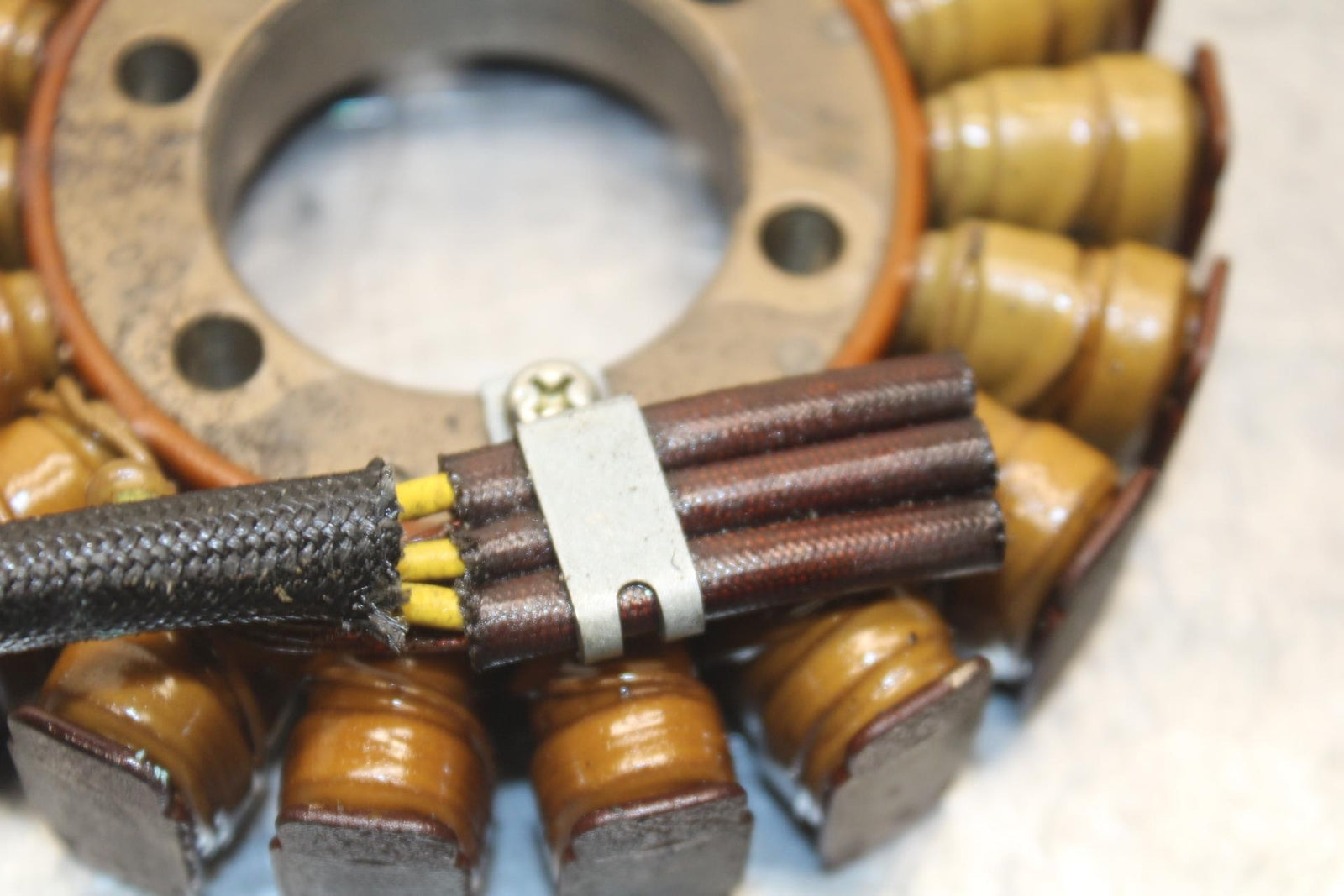 2009 Kawasaki Ninja EX250J STATOR GENERATOR ALTERNATOR MAGNETO 21003-0074 BB87