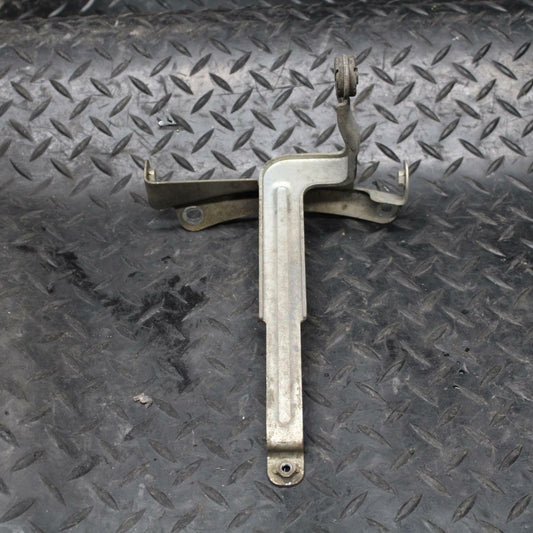 09-11 SUZUKI GSXR1000 OIL COOLER MOUNTING BRACKET MOUNT SUPPORT BB205