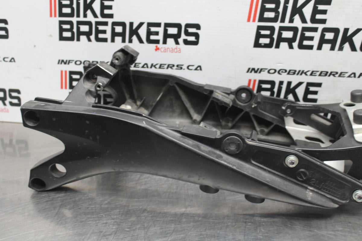 06-07 SUZUKI GSXR 600 REAR SUBFRAME BACK SUB FRAME BB845