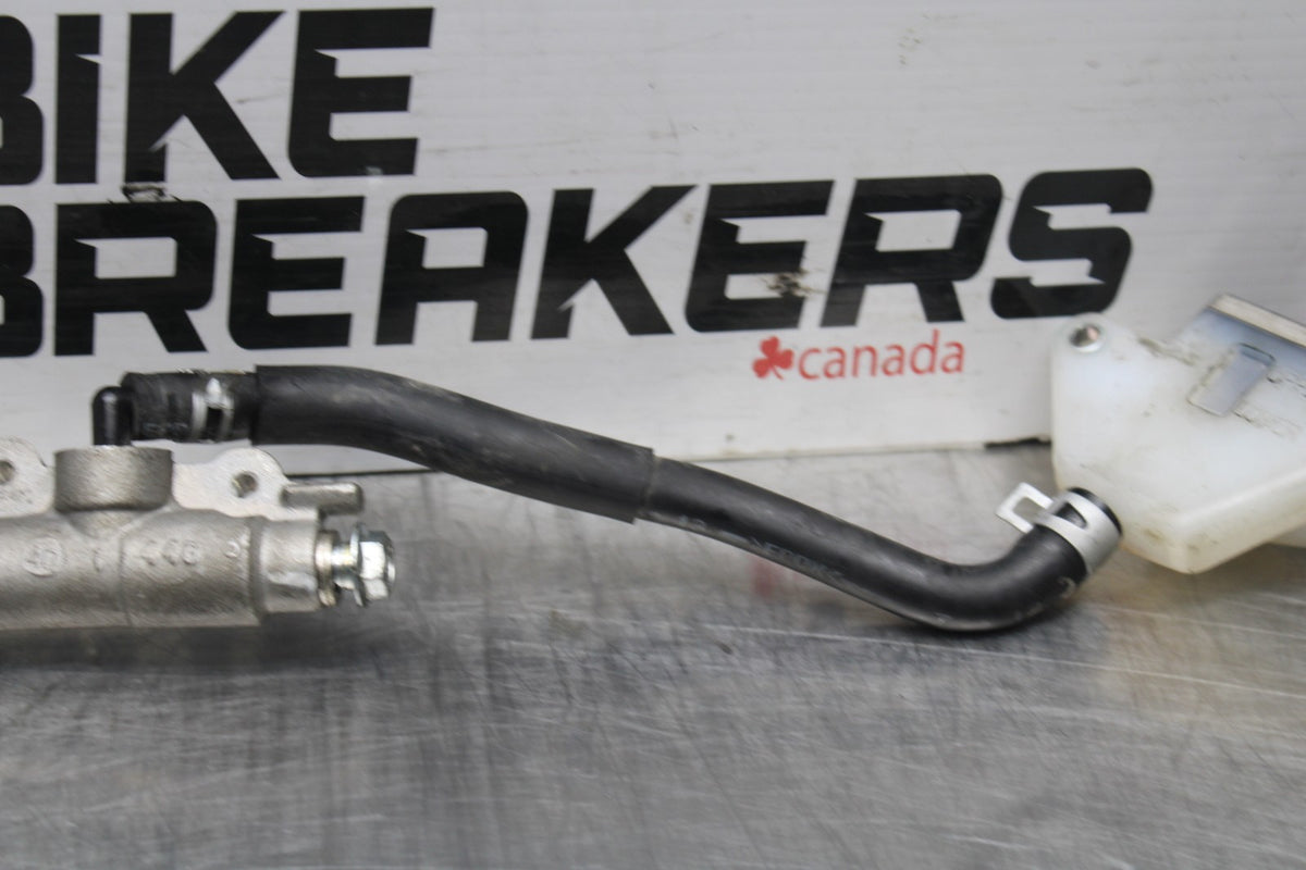 15 SUZUKI GW250F REAR BACK BRAKE MASTER CYLINDER W RESERVOIR BB789